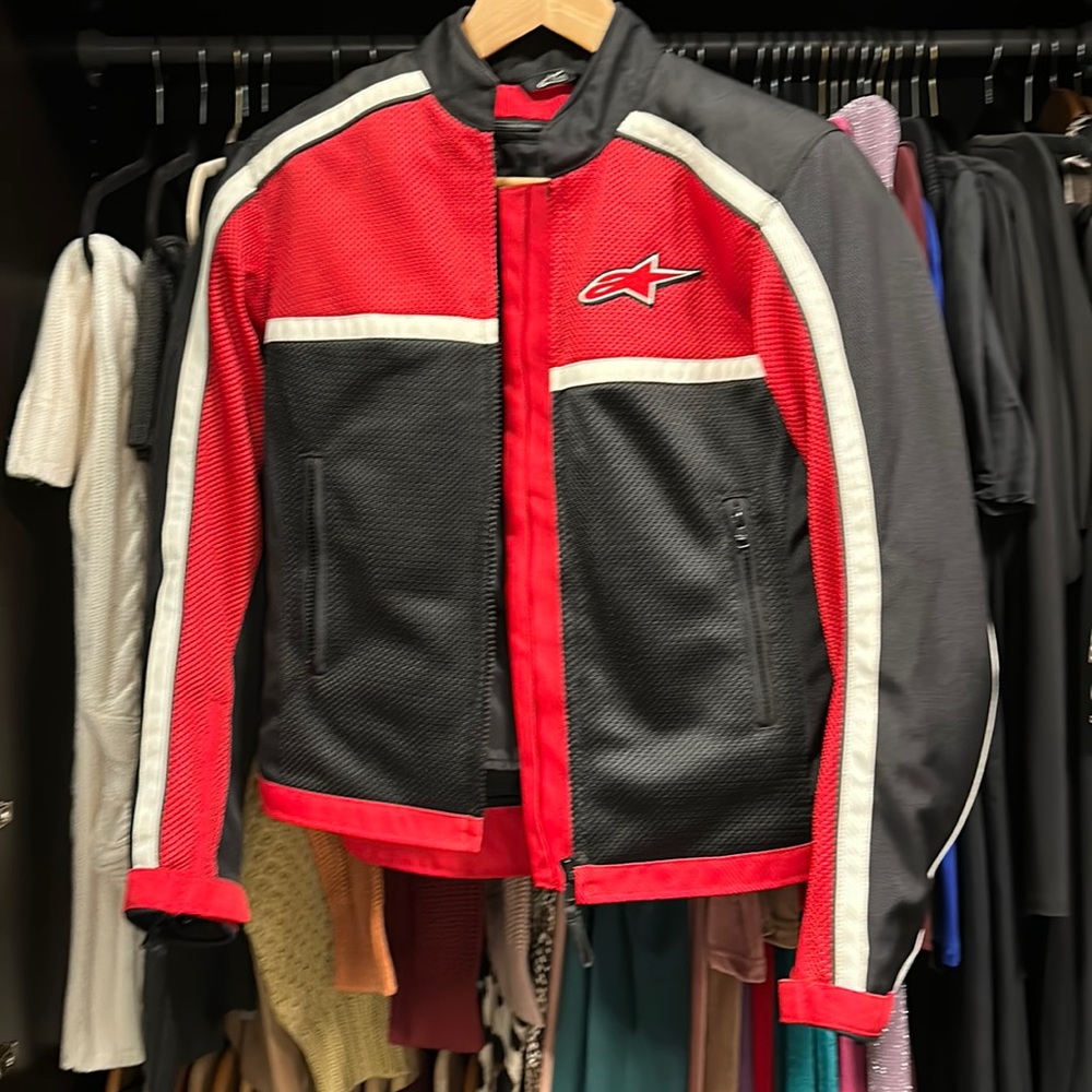 Pre-loved but still in great condition.